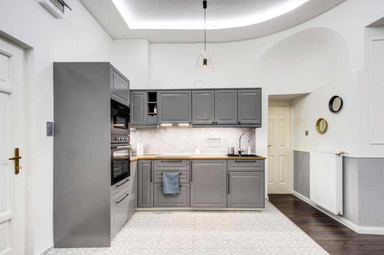 Rp1 Apartment Будапеща Екстериор снимка
