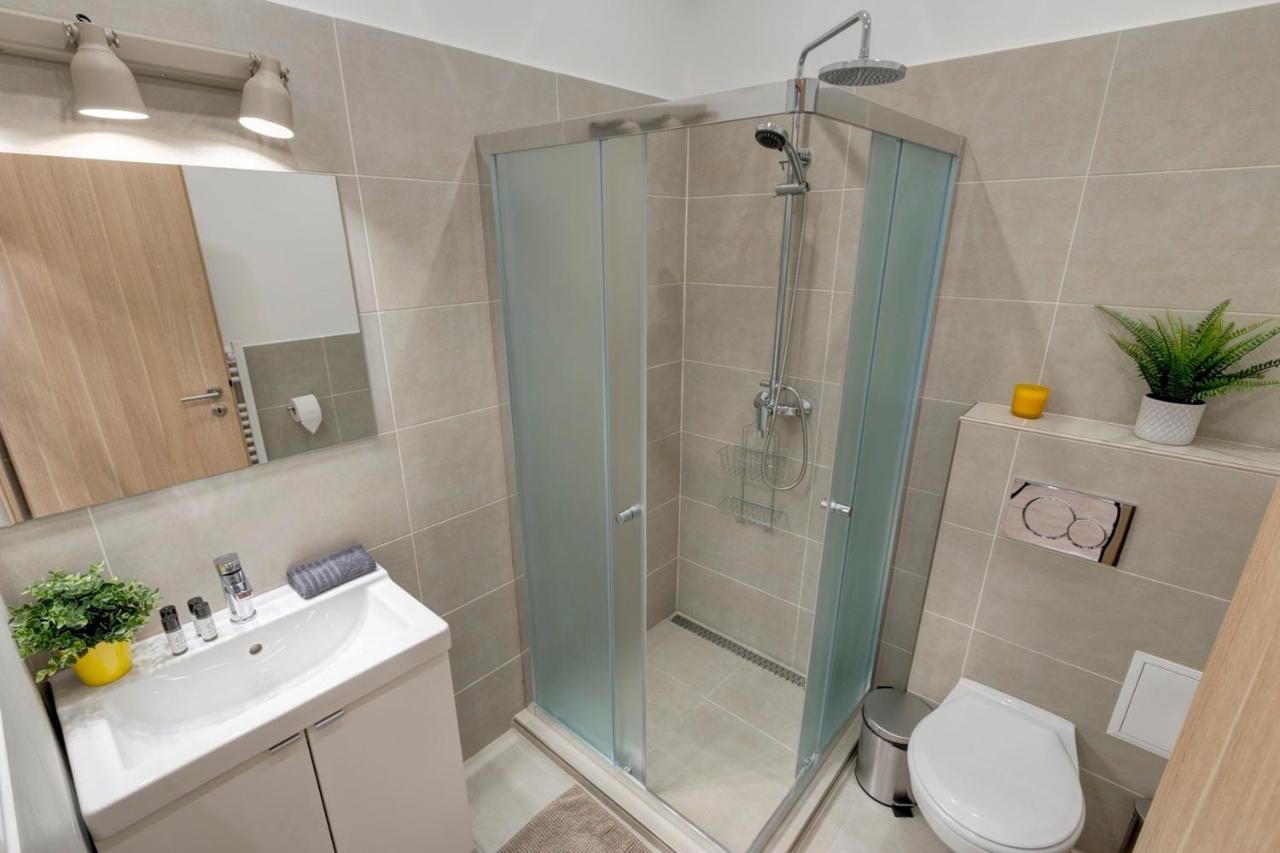 Rp1 Apartment Будапеща Екстериор снимка